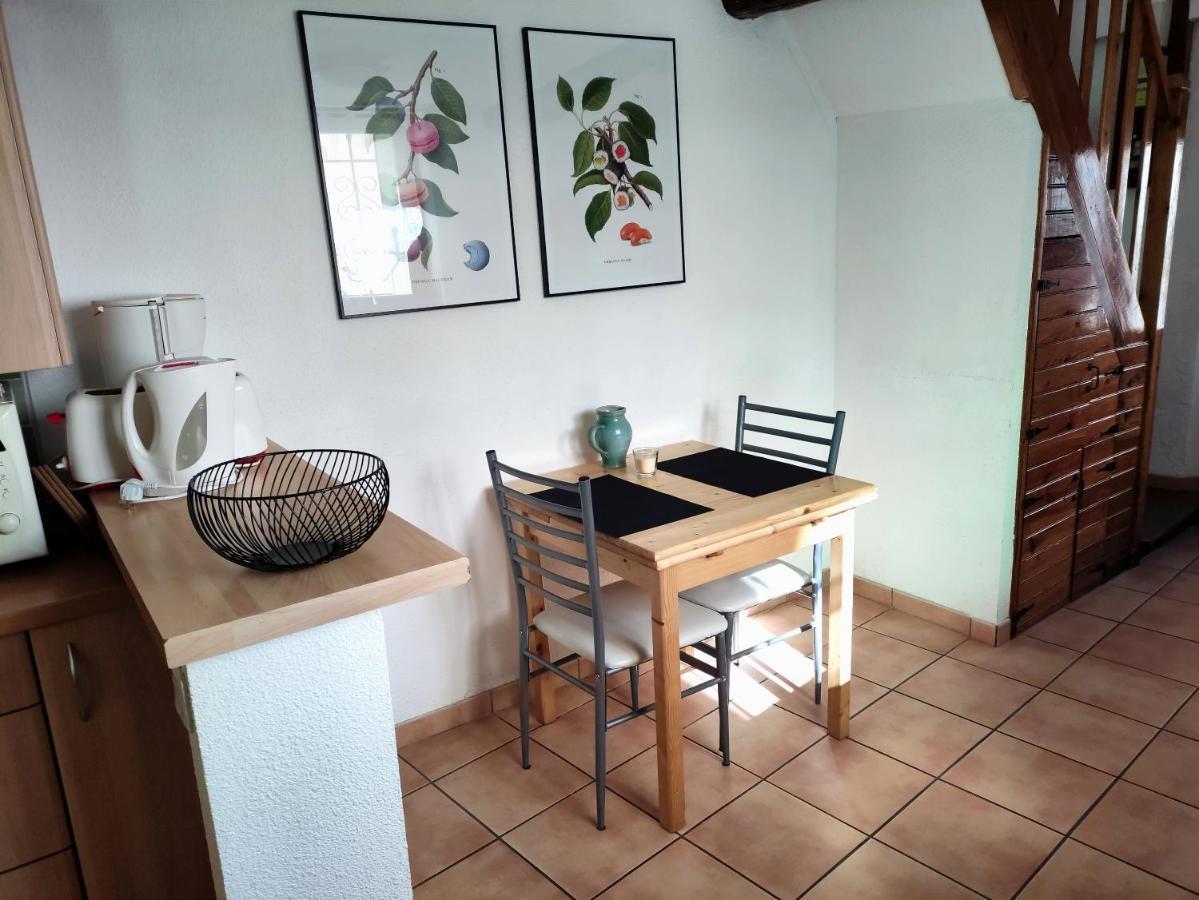 Confortable Maison De Village En Pierre Typique 몰티그 외부 사진